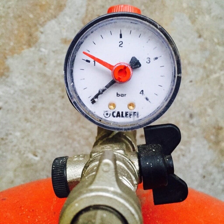 Expansion Vessel with Filling Loop used £25