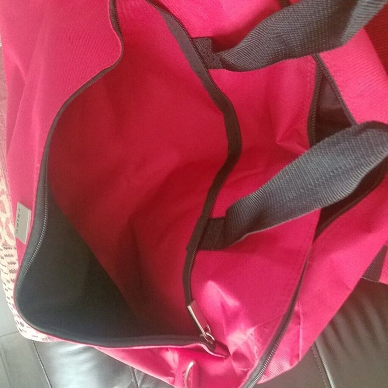 Tripp Red Travel Cabin bag, New    £25