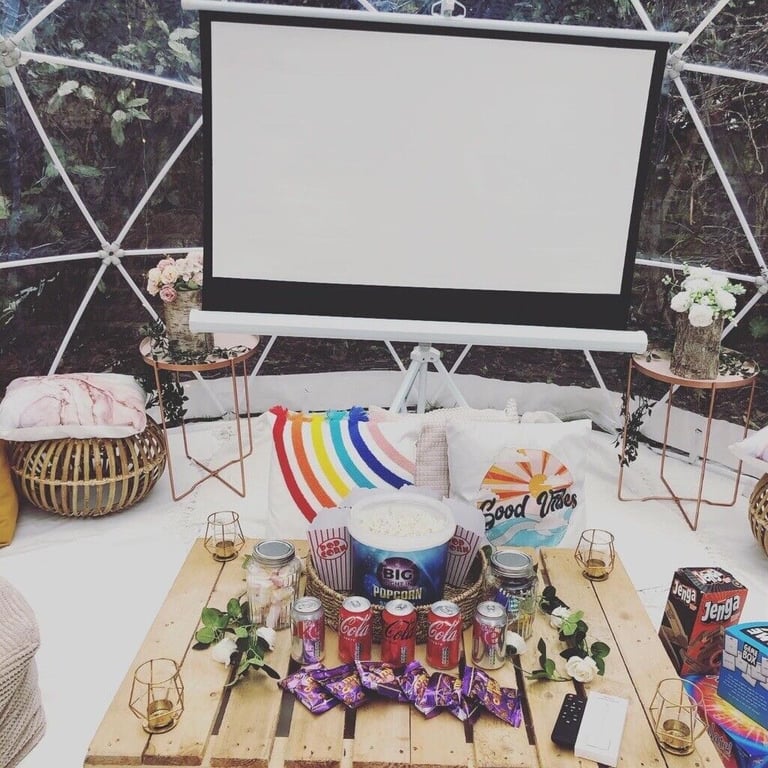 IGLOO DOME - movie, picnic, dinner, hot tub themes HIRE ONLY... £50 is the deposit only
