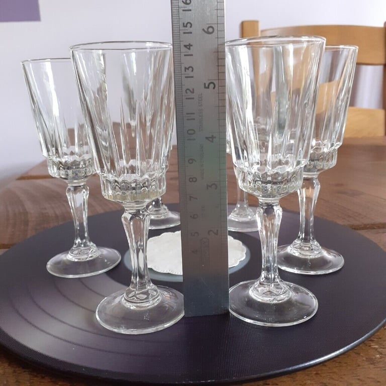 6 Wine / Sherry / Port Glasses 