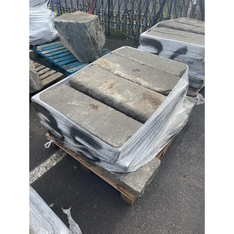 Reclaimed Granite Kerbs 