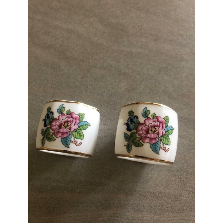 AYNSLEY FINE BONE CHINA NAPKIN RINGS