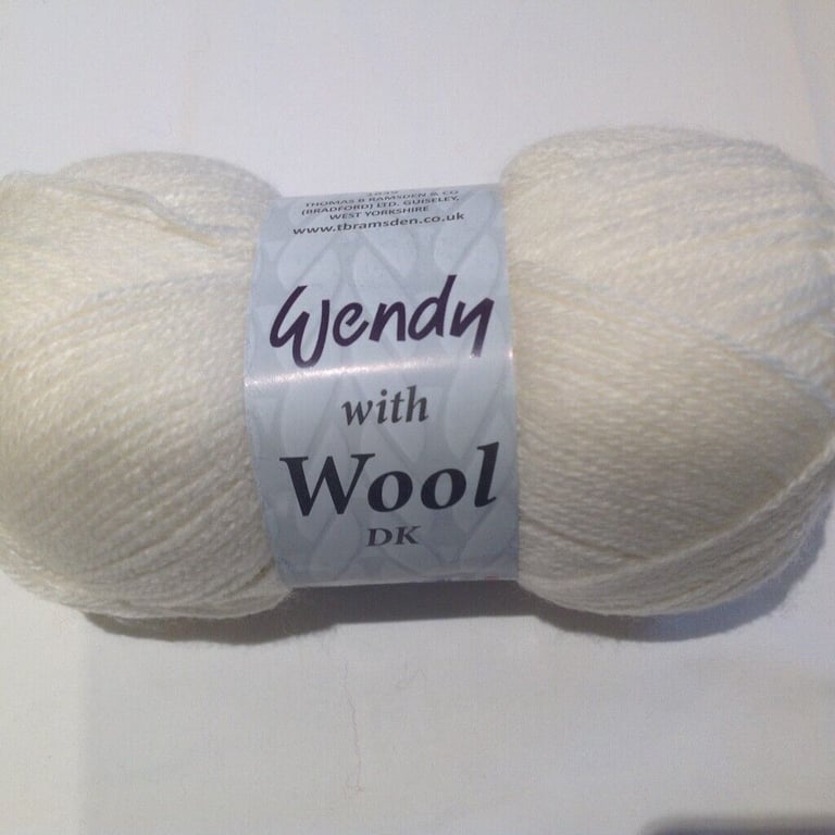 WENDY DOUBLE KNITTING WOOL with 20% PURE WOOL & 80% PREMIUM ACRYLIC, SEVEN  COLOURS 5X100G BALLS 