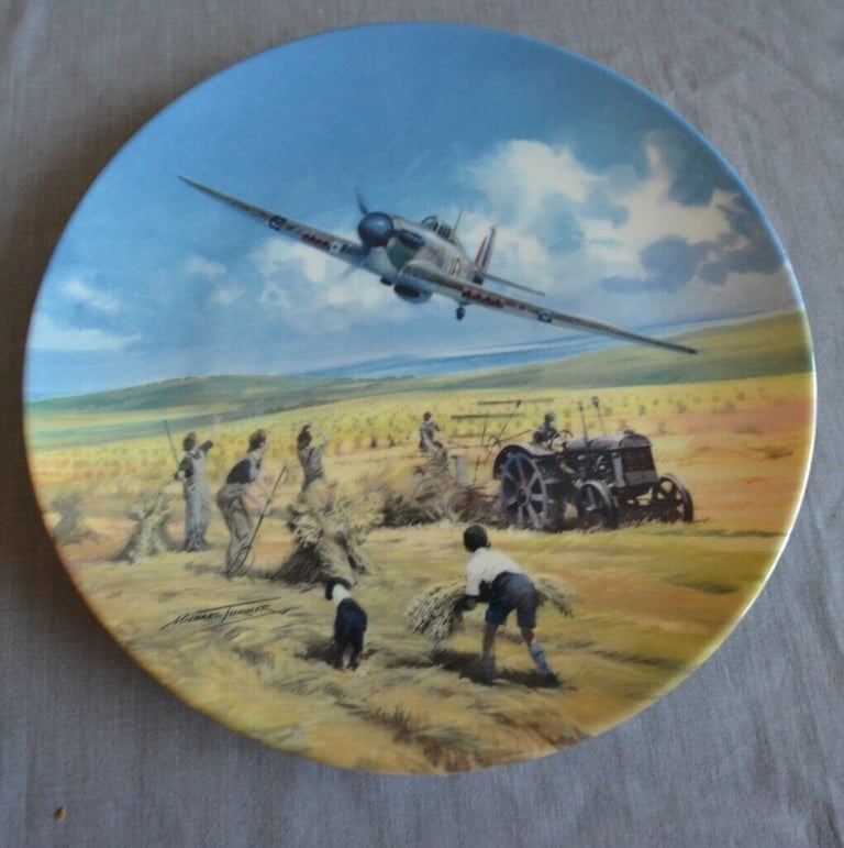 HERO'S OF THE SKY PLATES NUMBERS 1 TO 6 of 12 ALL 12 £80