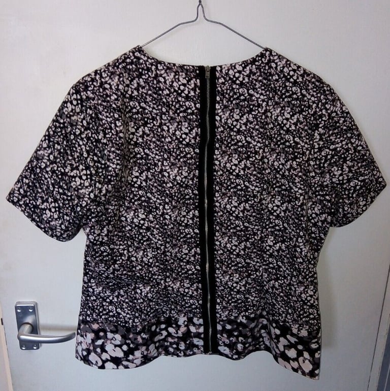 2 x print tops - size 16