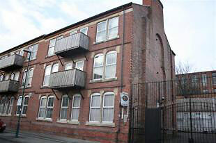 Short Term Accommodation in NG7 area, with Gated Parking, 1 Bedroom Apartment from 45 Pounds a Night