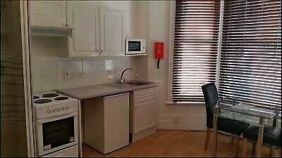 'DOUBLE STUDIO with Mezzanine bed level in Kensington, close to tube