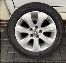 Vauxhall alloy wheel genuine 205/55/R16