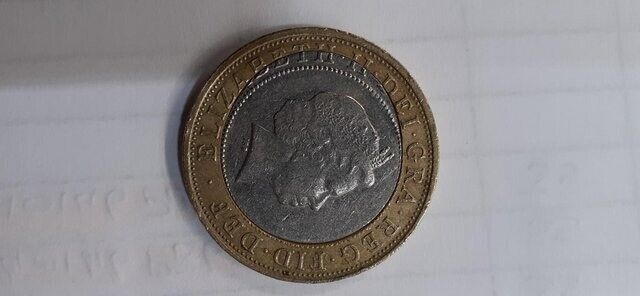 Mis Aligned Egg shaped £2 coin rare