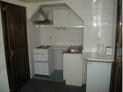 TRENDY SELF CONTAINED SPLIT LEVEL STUDIO- STOCKWELL