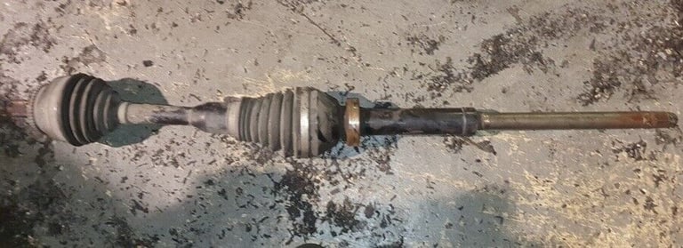 Volvo XC90 Right Side Front Driveshaft Automatic 2006