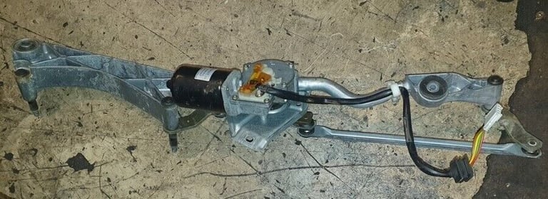 Mercedes C Class C180 Kompressor Front Wiper Motor & Linkage 2002