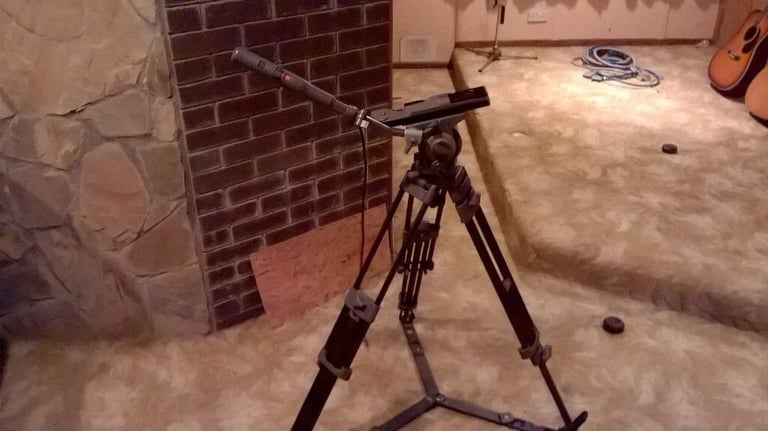Sony dsr 300p DV Cam recorder + Libec T95C Tripod stand with remote function