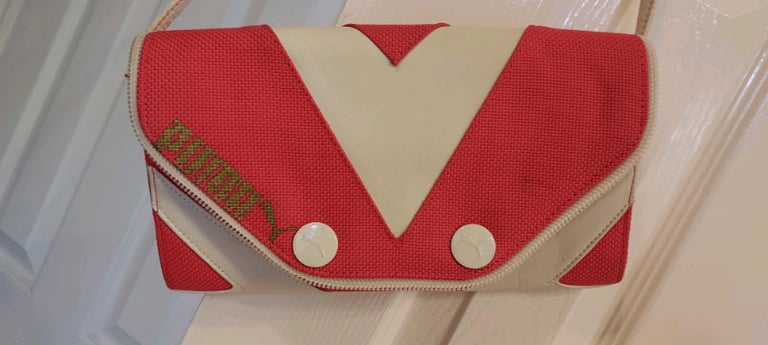 image for PUMA - Retro Style clutch bag and strap 