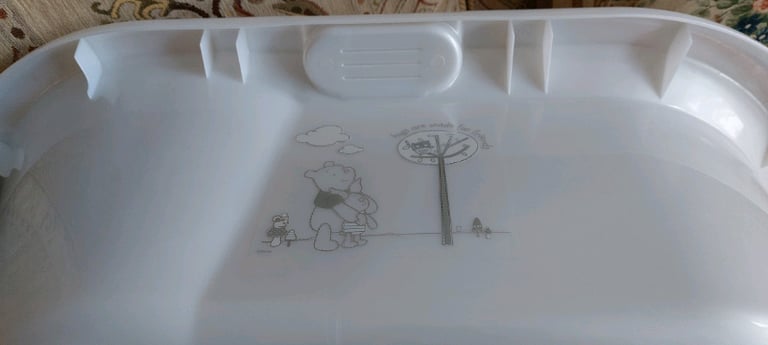 Winnie the Pooh baby bath