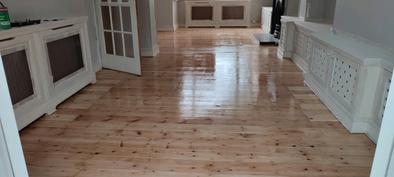 Wood floor sanding / London Richmond 