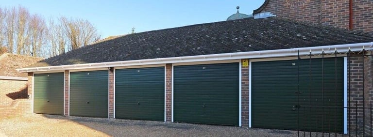 Garages to rent: Metropole Road, Folkestone CT20 2XL - GATED SITE, INTERNAL LIGHTS & POWER SOCKETS
