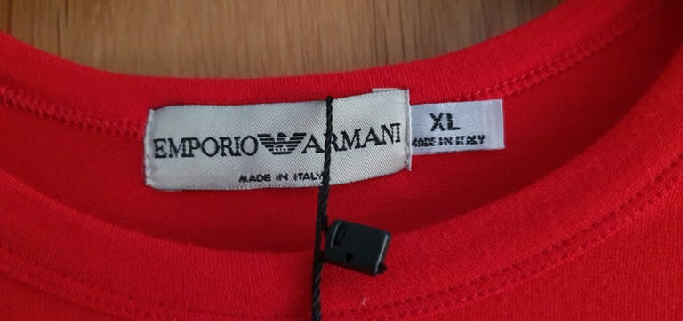 ARMANI MENS RED T-SHIRT SIZE XL (GENUINE, BRAND NEW & UNUSED) 
