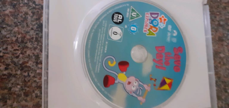 DVD Dora the explorer Save the day very good condition