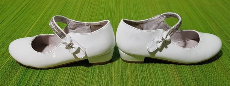 White shoes - Paul Colstelloa Size 13.