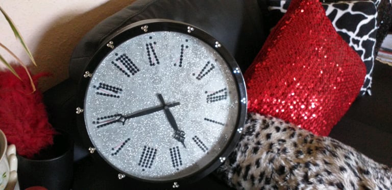 Wall clock 35×35cm