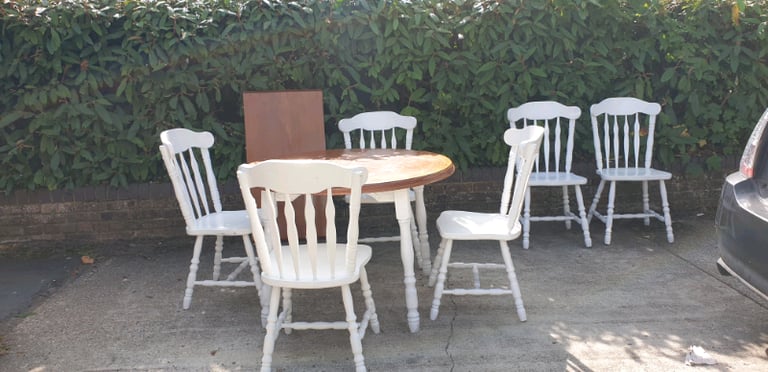 Classic farmhouse style extandable dining table 