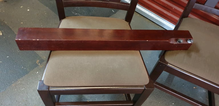 designer oak table and chairs 