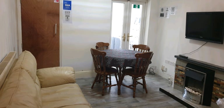 DOUBLE ROOMS