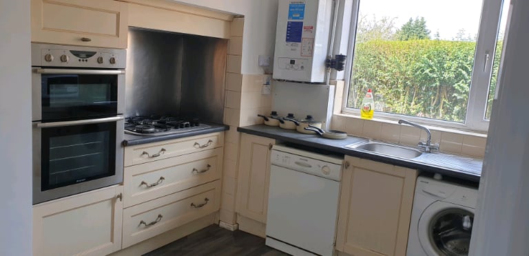 SUPPORTED SHARED ACCOMMODATION for Couples