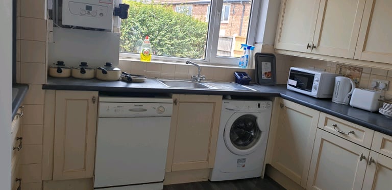 SUPPORTED SHARED ACCOMMODATION for Couples