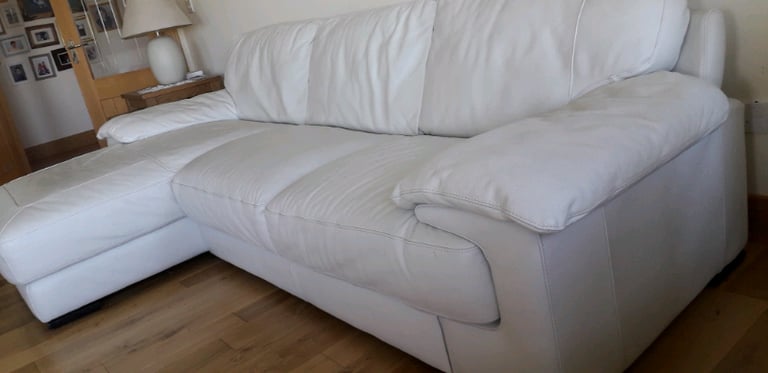 image for White Leather Italian Sofa **Excellent condition ** £600 ovno