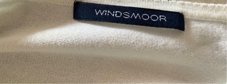 WINDSMOOR TOP/JUMPER - SIZE SMALL