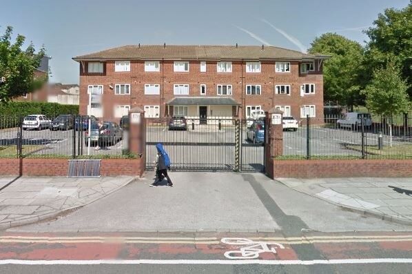 Allocated, Gated, 24/7 Parking, Near ***UNIVERSITY & WOMEN'S HOSPITAL***L7 3RH (5513)