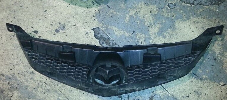Mazda 6 Mk1 Bumper Grille / Grill 2006