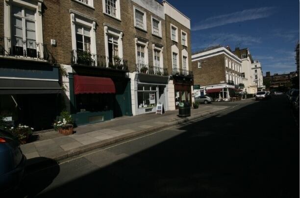 '*2 BEDROOM FLAT** AT PIMLICO SW1V - ZONE 1  Outside Space and near public gardens
