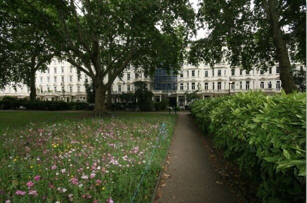 '*2 BEDROOM FLAT** AT PIMLICO SW1V - ZONE 1  Outside Space and near public gardens