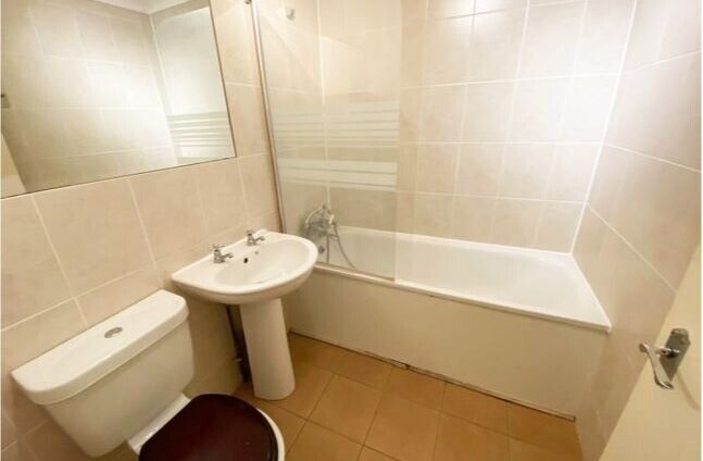 '*2 BEDROOM FLAT** AT PIMLICO SW1V - ZONE 1  Outside Space and near public gardens