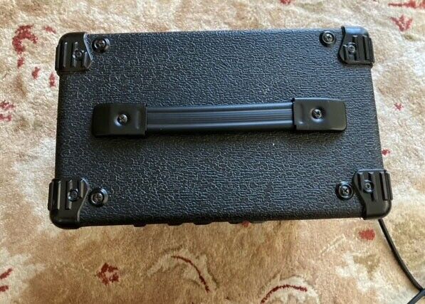 Stagg 10 GA guitar practice amplifier