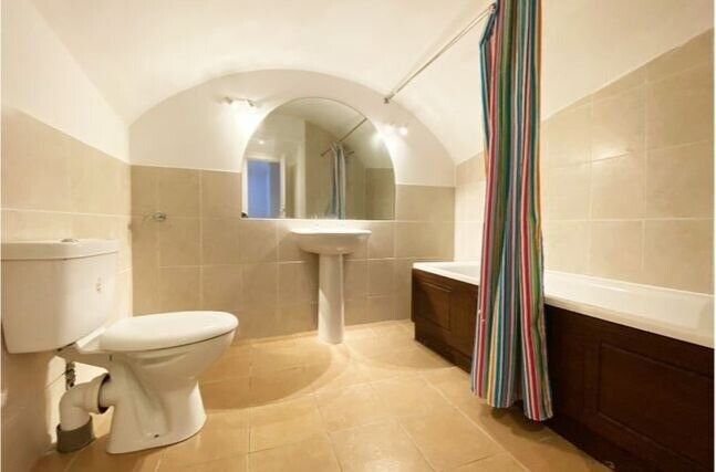 '*2 BEDROOM FLAT** AT PIMLICO SW1V - ZONE 1  Outside Space and near public gardens