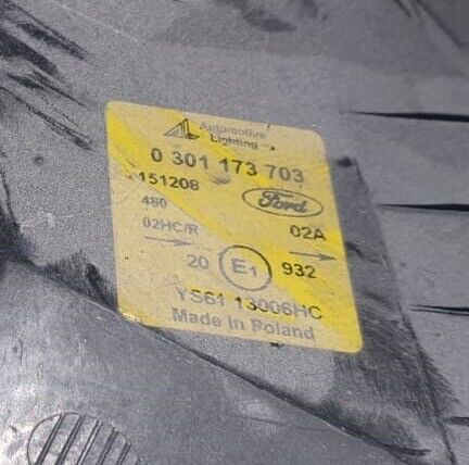 Ford Fiesta Left Side Headlight 0/30117370,3 2002