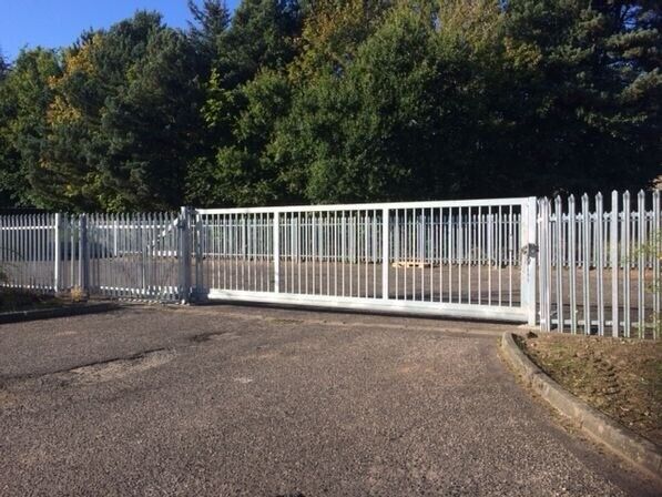 Self storage to rent storage to rent shipping container to let storage space to let yard to rent KY6