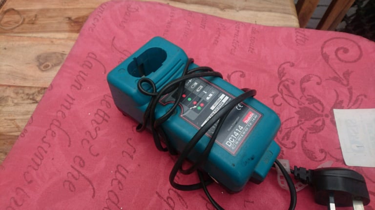 image for Makita battery charger 