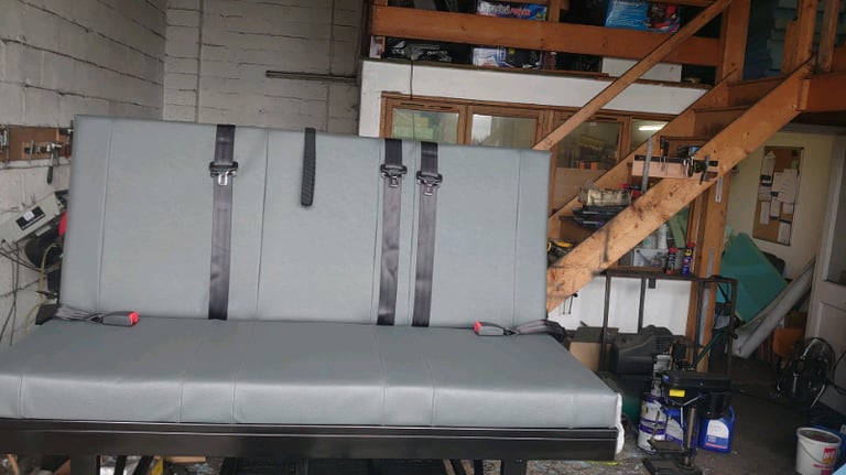Full 3 Seat Rock And Roll Bed VW T4, T5, T6, Place Vivaro, Transit, Fits most vans.