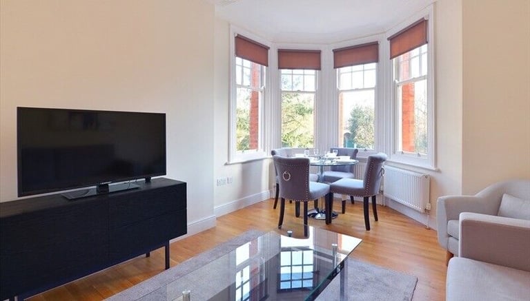 SELECTION OF 1 BED FLATS HAMLET GARDENS HAMMERMITH W6 