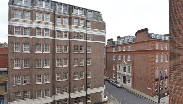 Short Term Let. One bedroom flat in Mayfair Hyde Park