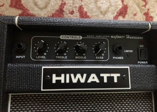 Hiwatt Maxwatt Hurricane 10w bass practice amp