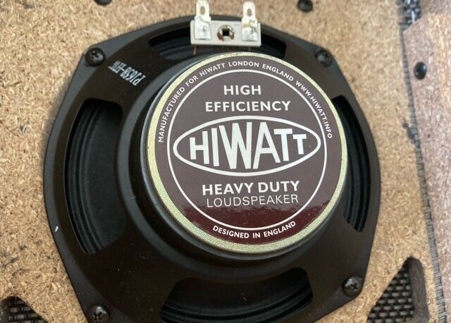 Hiwatt Maxwatt Hurricane 10w bass practice amp