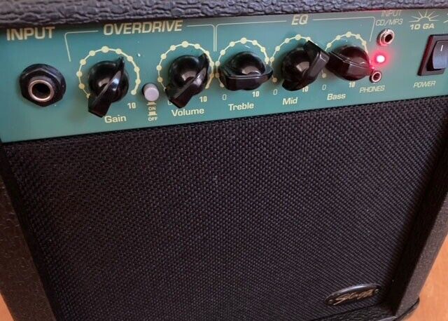 Stagg 10 GA guitar practice amplifier