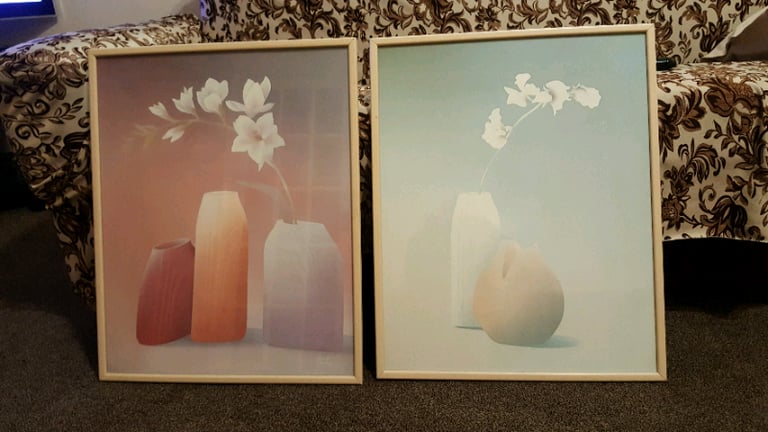 image for 2 Glass frame Pictures in good condition 