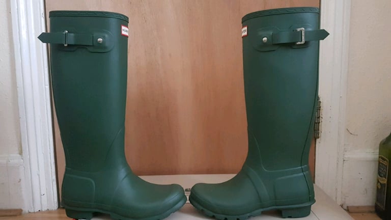HUNTER BOOTS